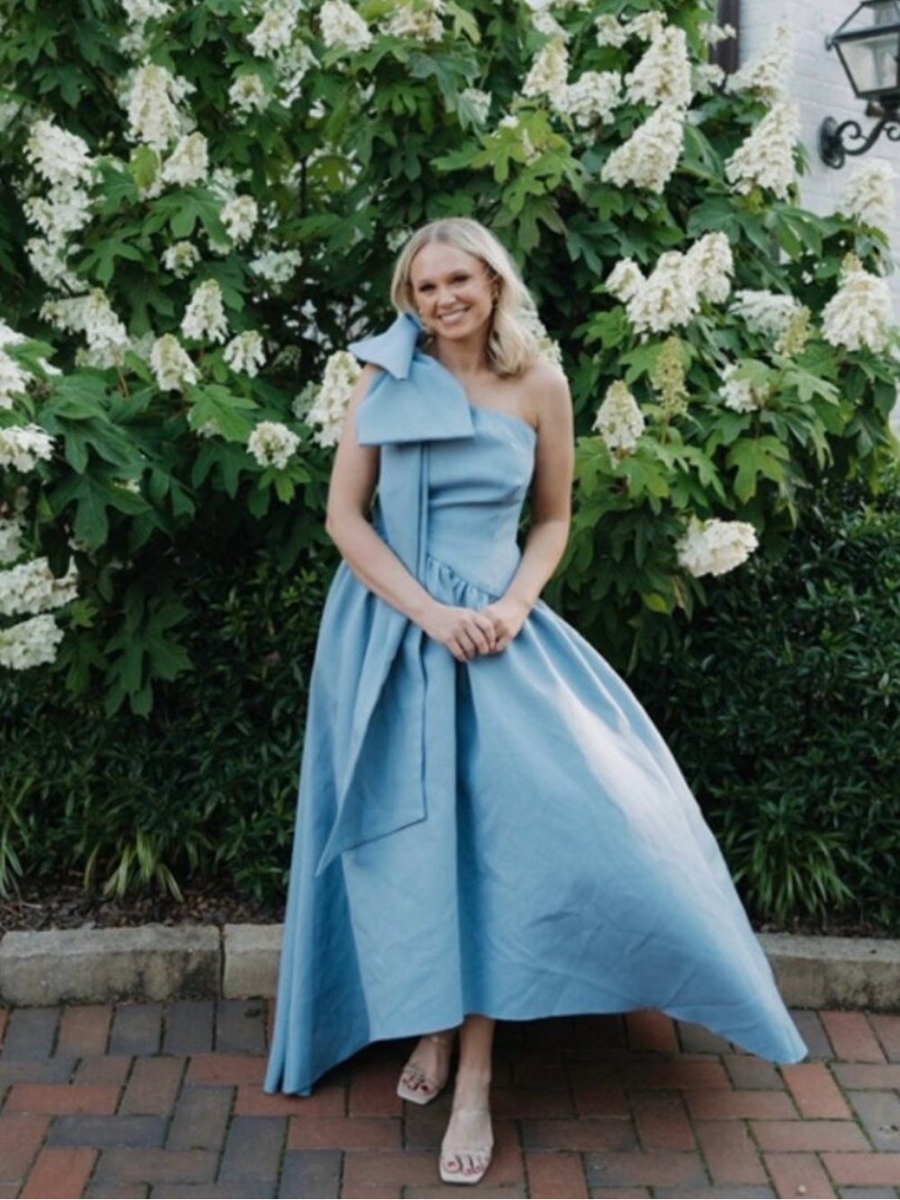 Elliatt Liesel One-Shoulder Asymmetric Bow Blue High Low Formal Maxi Dress